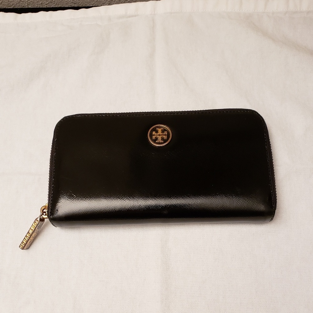 Tory Burch Robinson Continental Zip